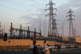 İran'da enerji krizi! Aşırı tüketen yüzlerce evin elektriği kesildi
