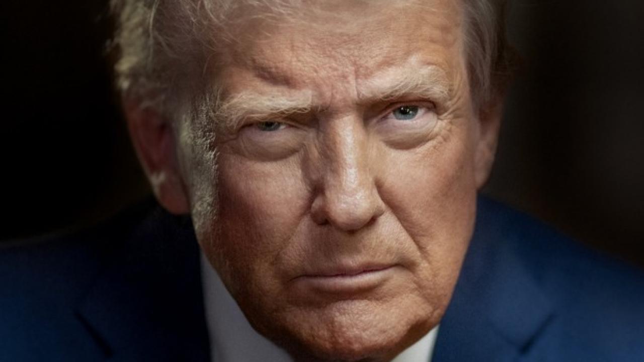 Beyaz Saray yeni resmi Trump portresini yayınladı